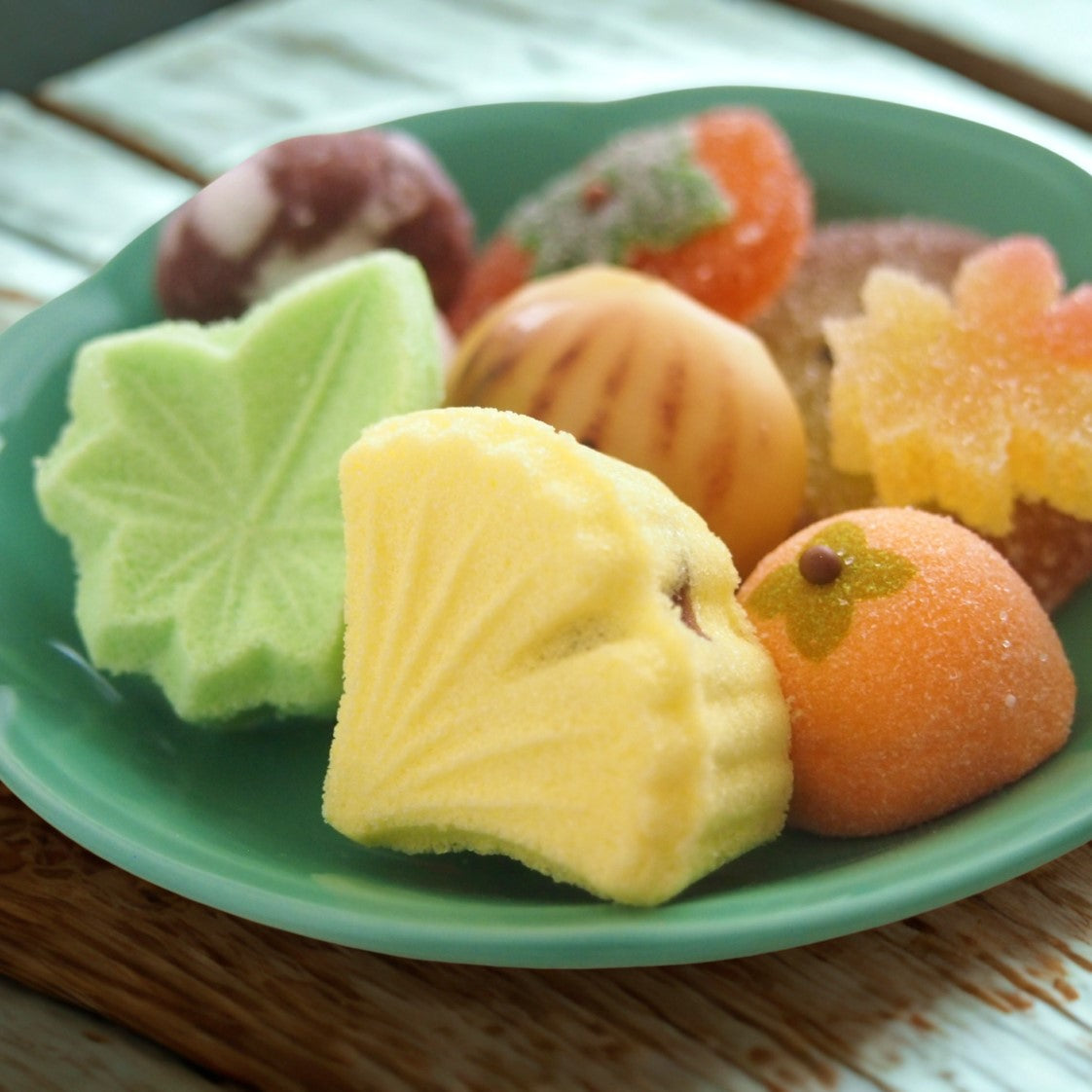 Japanische Süßigkeiten mit Wasanbon-Zucker