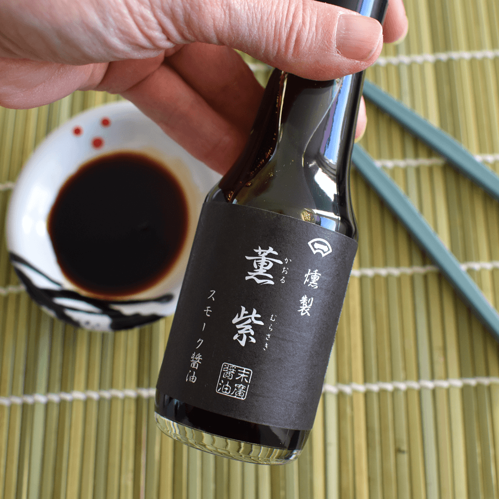 Shoyu074 Kunsei geräucherte Sojasauce Stillife