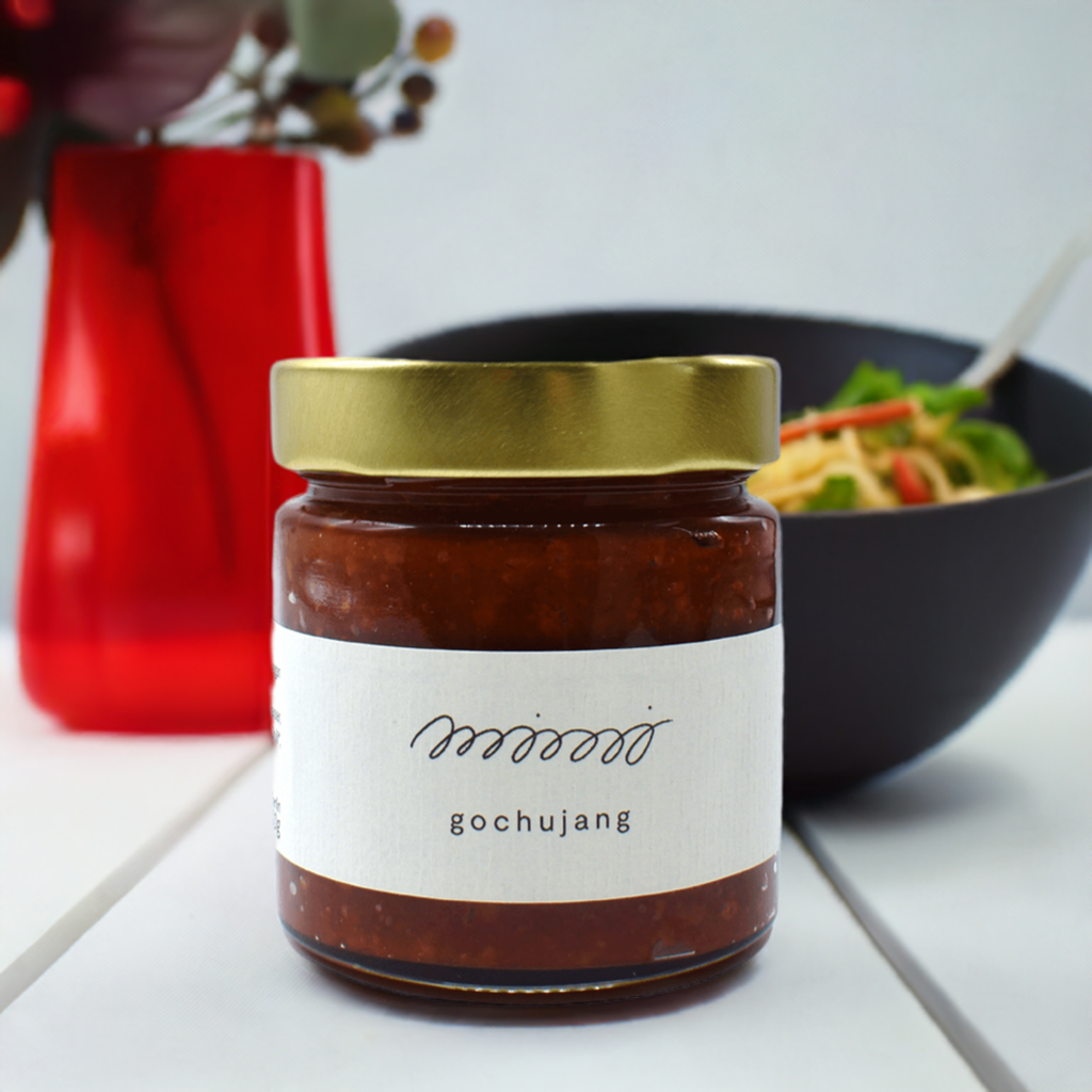 Modernes Gochujang Stillife